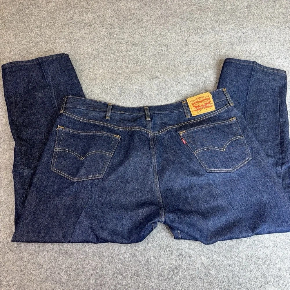 Levi Jeans 501 Mens 42x31 Straight Leg Button Fly‎ Blue Denim Original Fit